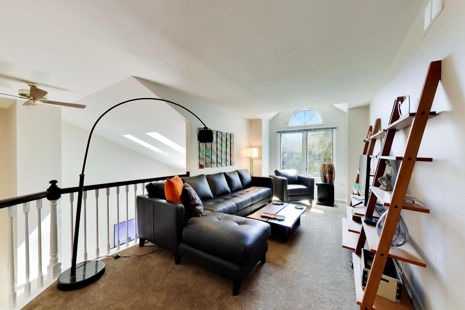 825 Fountain View Drive