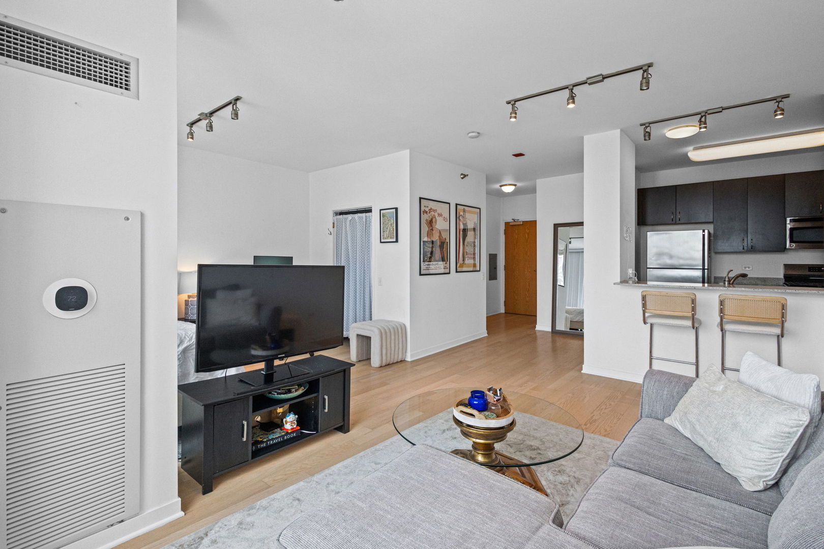 757 N Orleans Street Unit: 1901