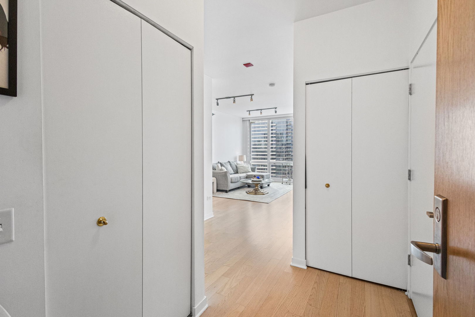 757 N Orleans Street Unit: 1901