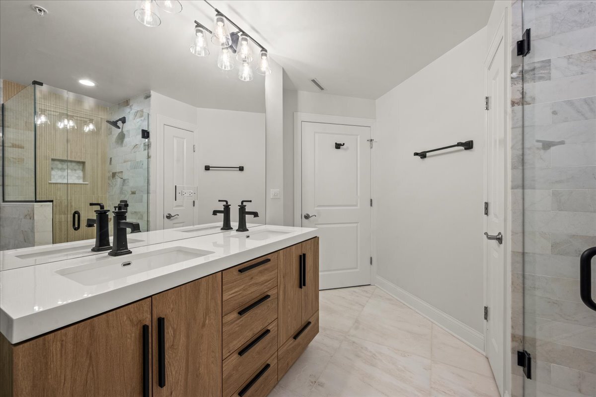 695 Roger Williams Avenue Unit: 301