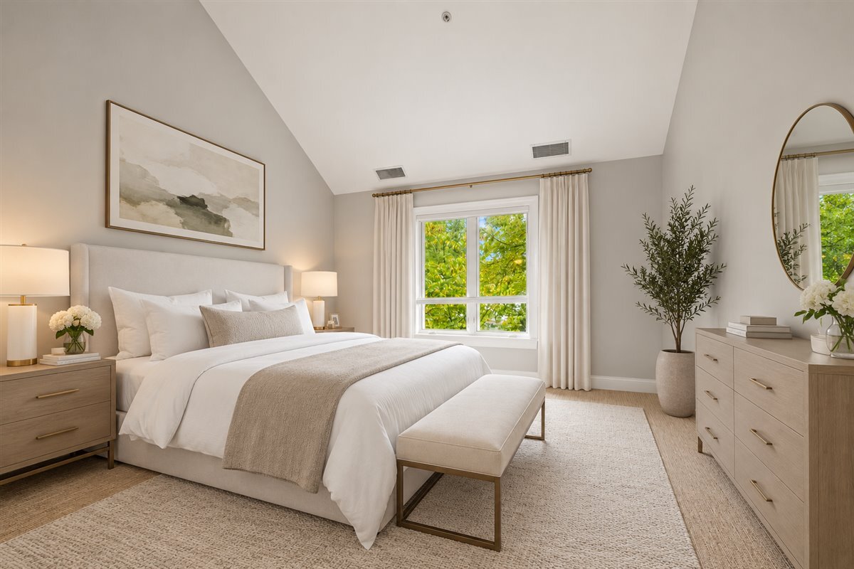695 Roger Williams Avenue Unit: 301