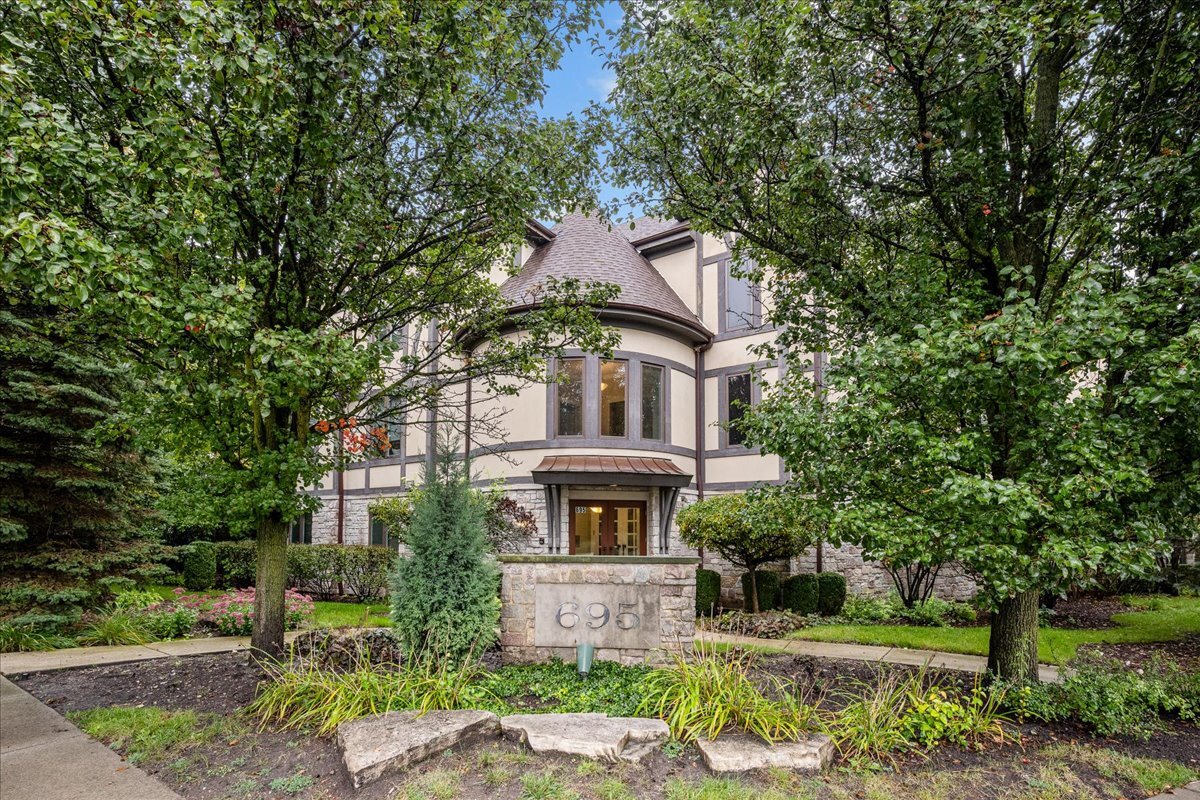 695 Roger Williams Avenue Unit: 301