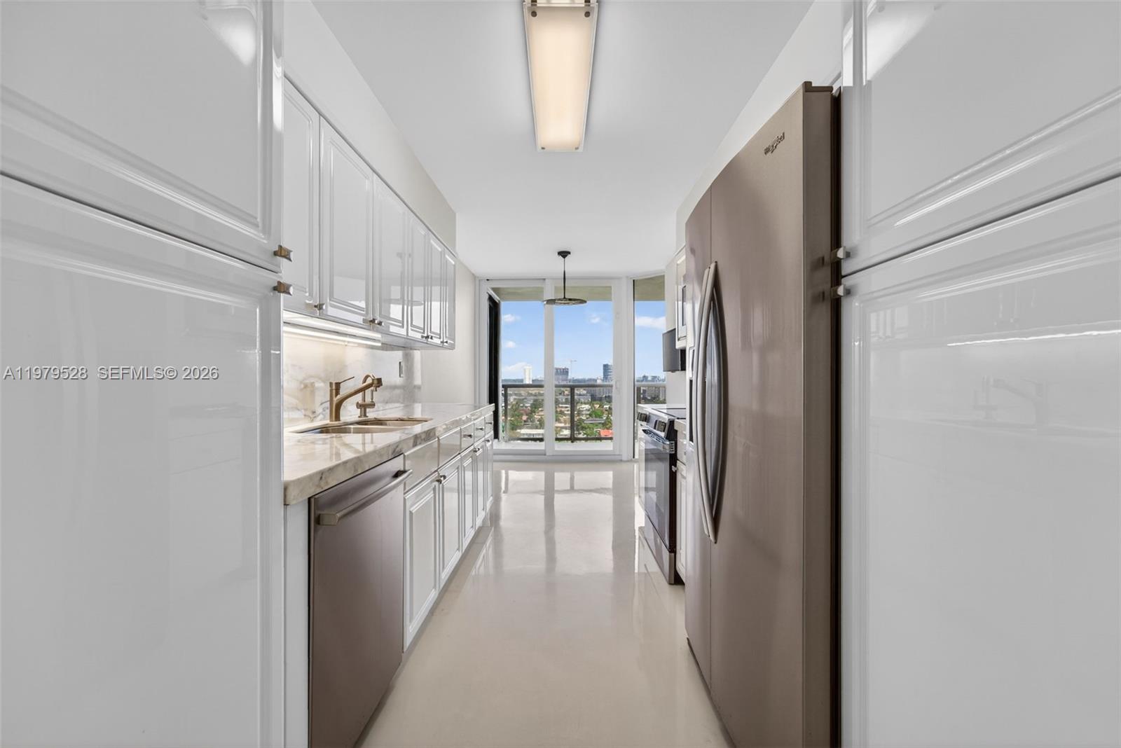 3600 Yacht Club Dr # 1802