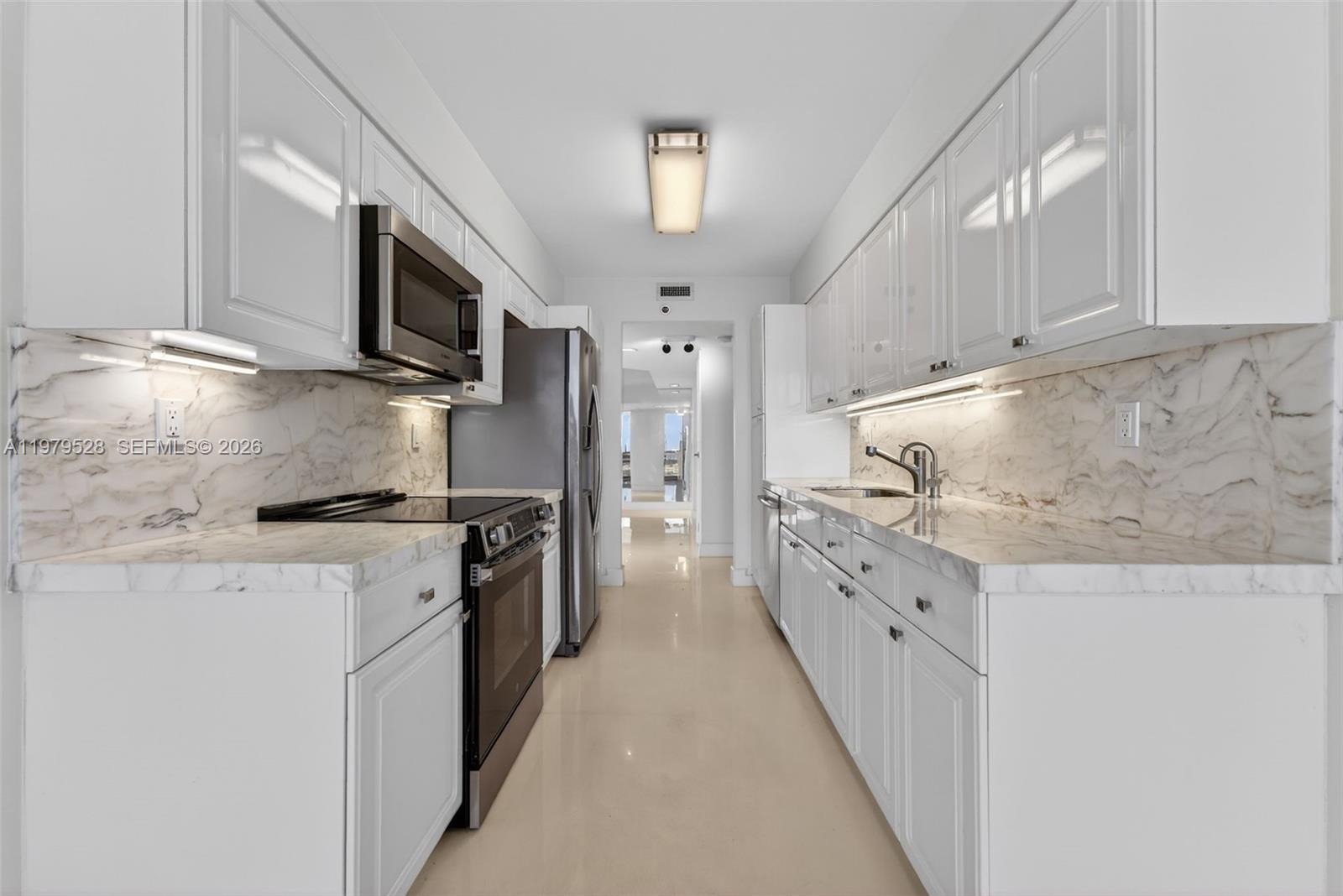 3600 Yacht Club Dr # 1802