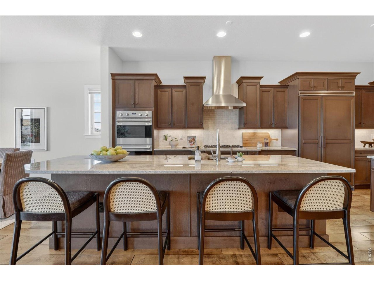 375 Casalon Pl