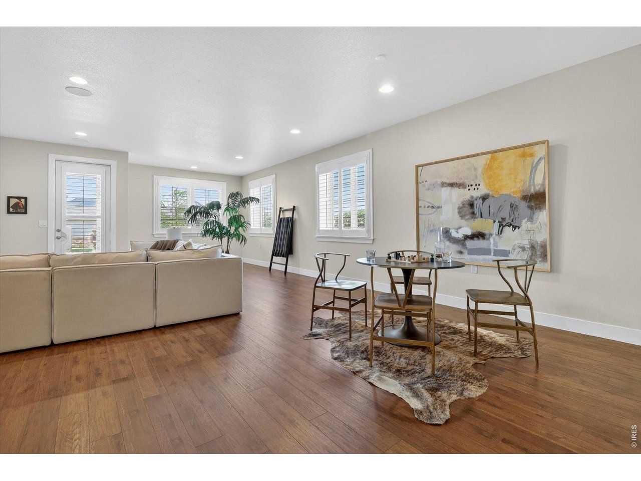 375 Casalon Pl
