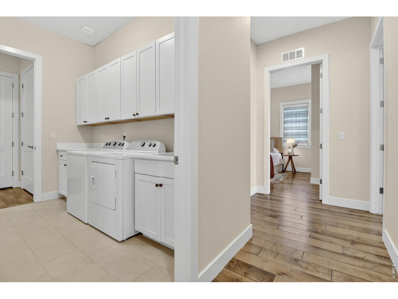 375 Casalon Pl