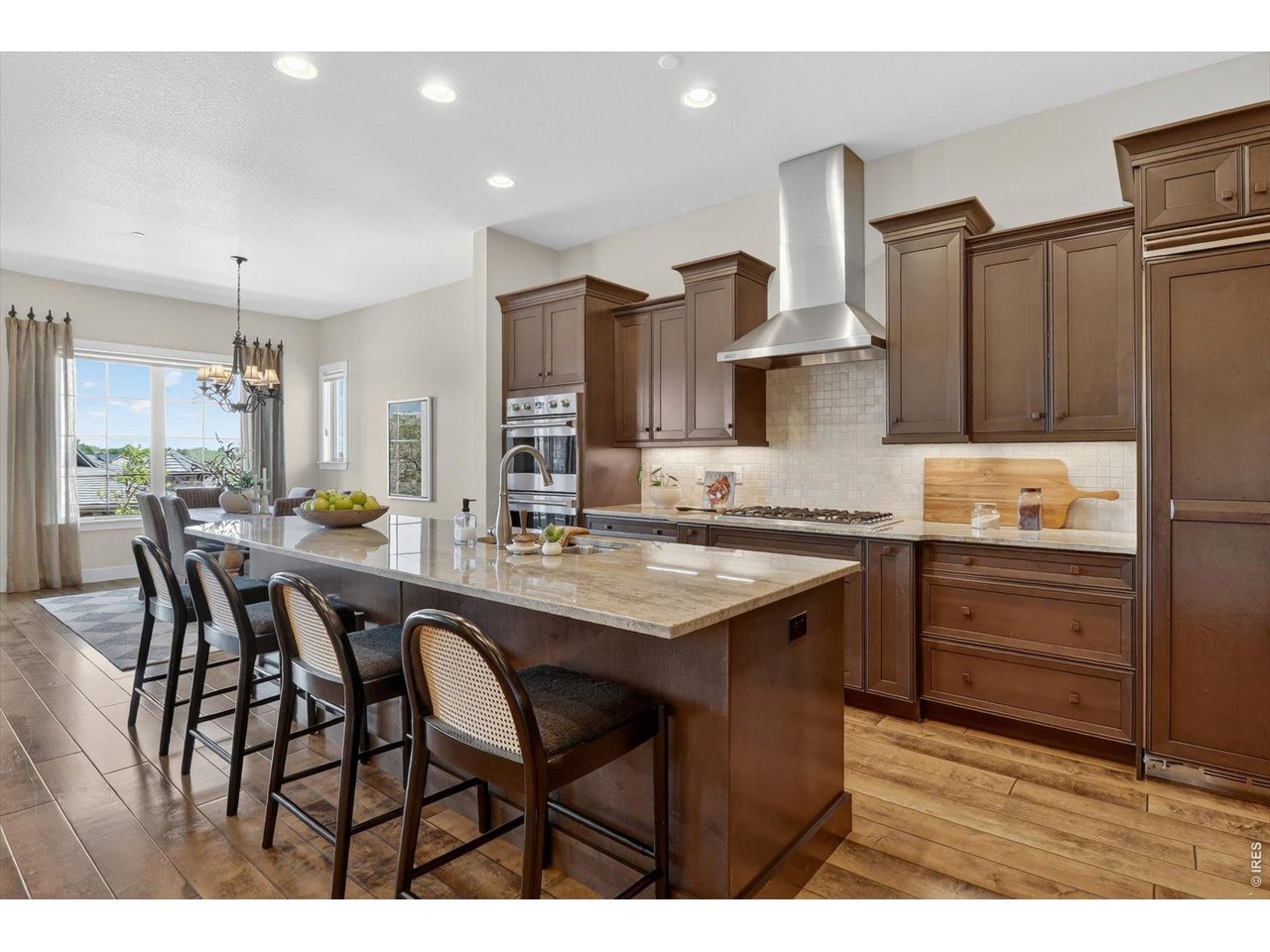 375 Casalon Pl