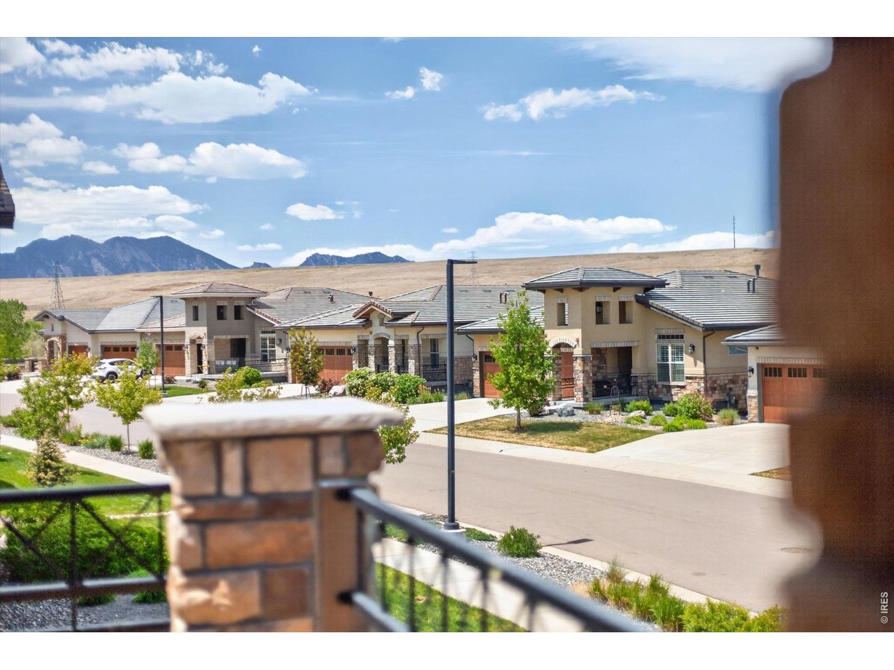 375 Casalon Pl