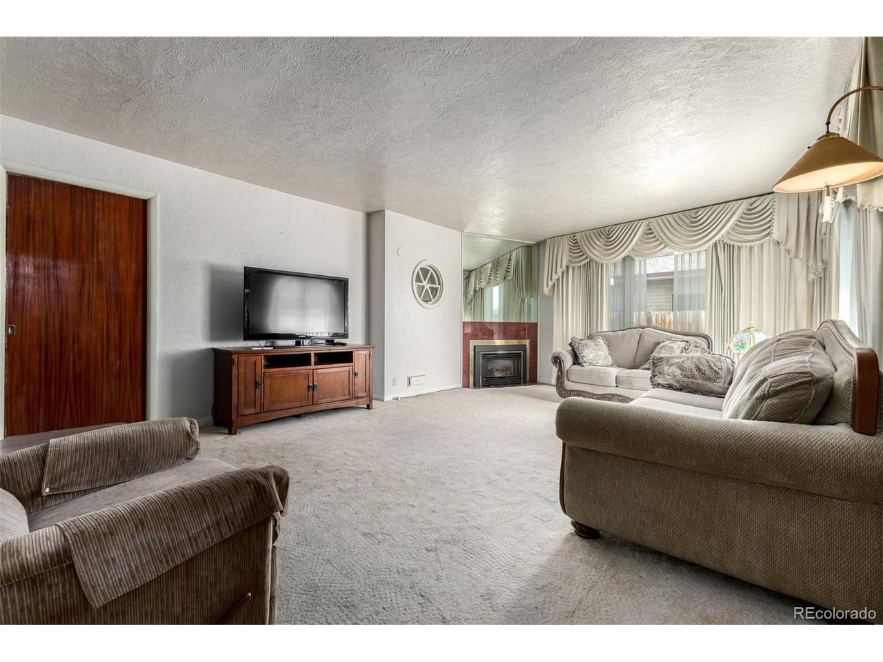 385 Sunset Dr