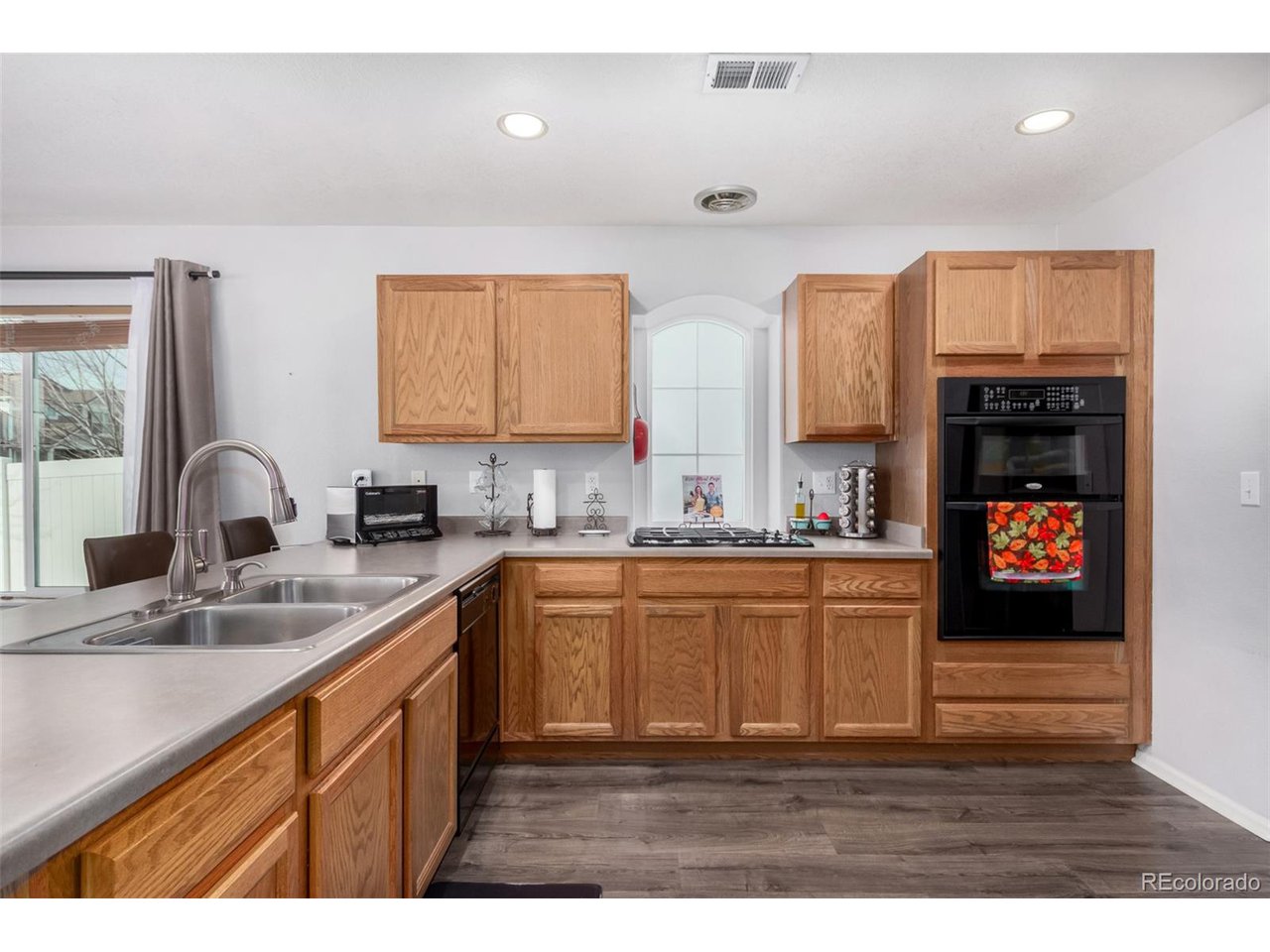 19415 Robins Dr