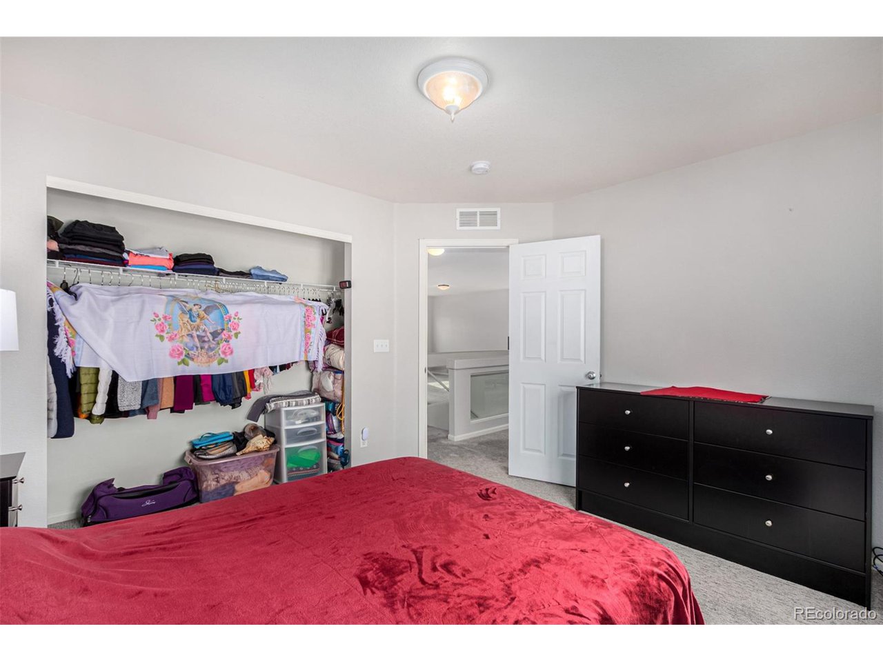 19415 Robins Dr