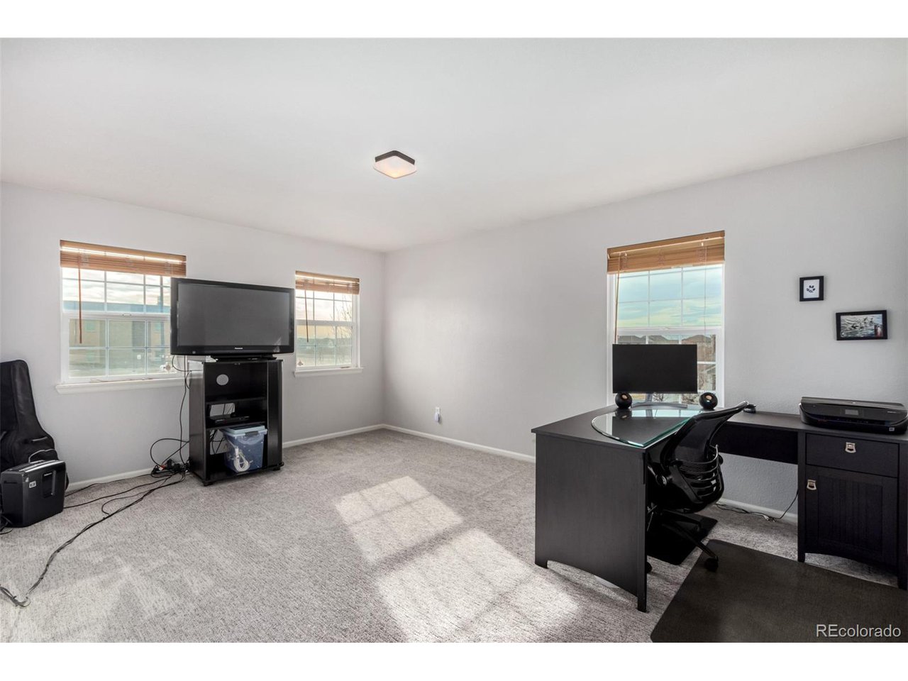 19415 Robins Dr