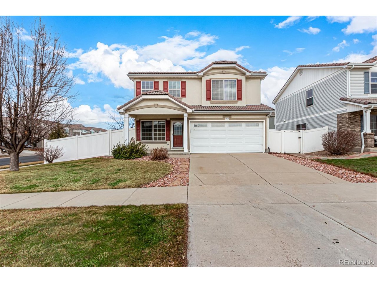 19415 Robins Dr