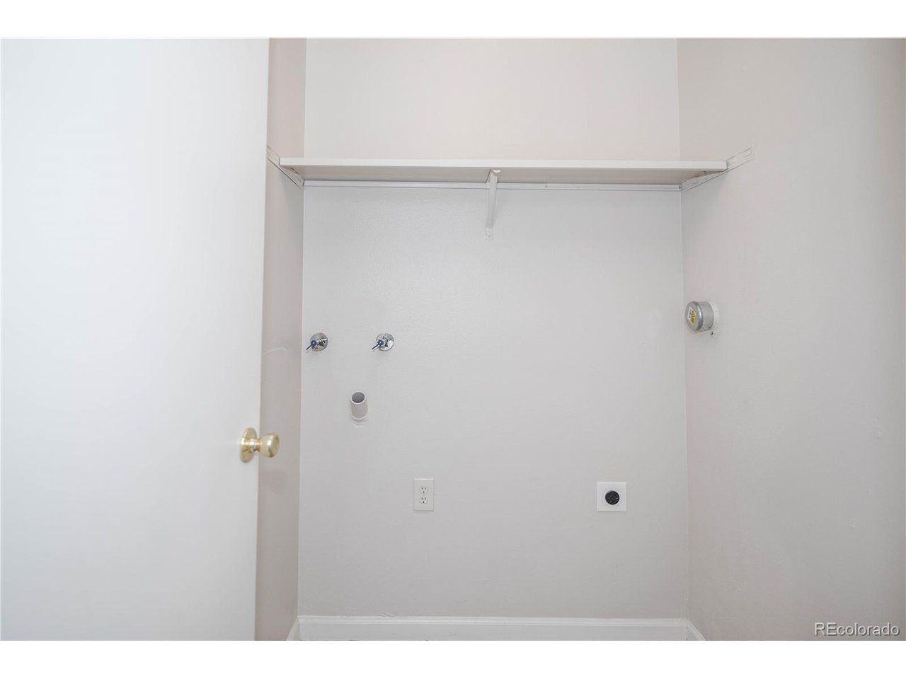 14152 E Colorado Dr 204