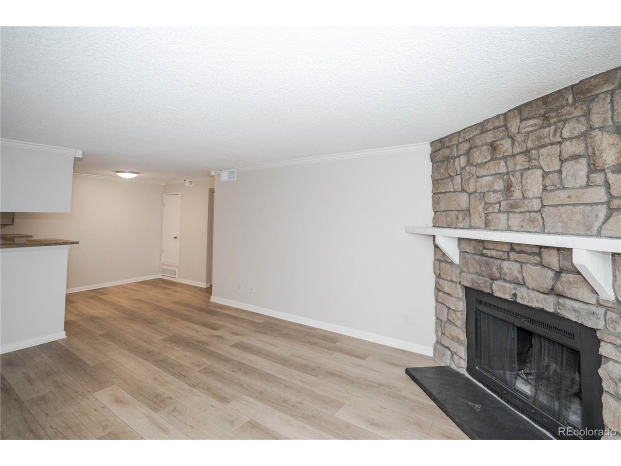 14152 E Colorado Dr 204