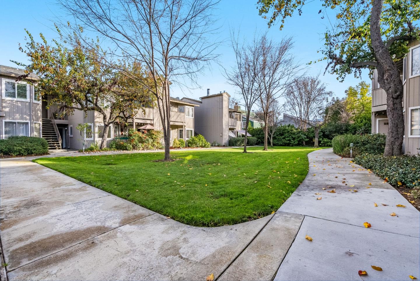 3493 Wine Barrel Way