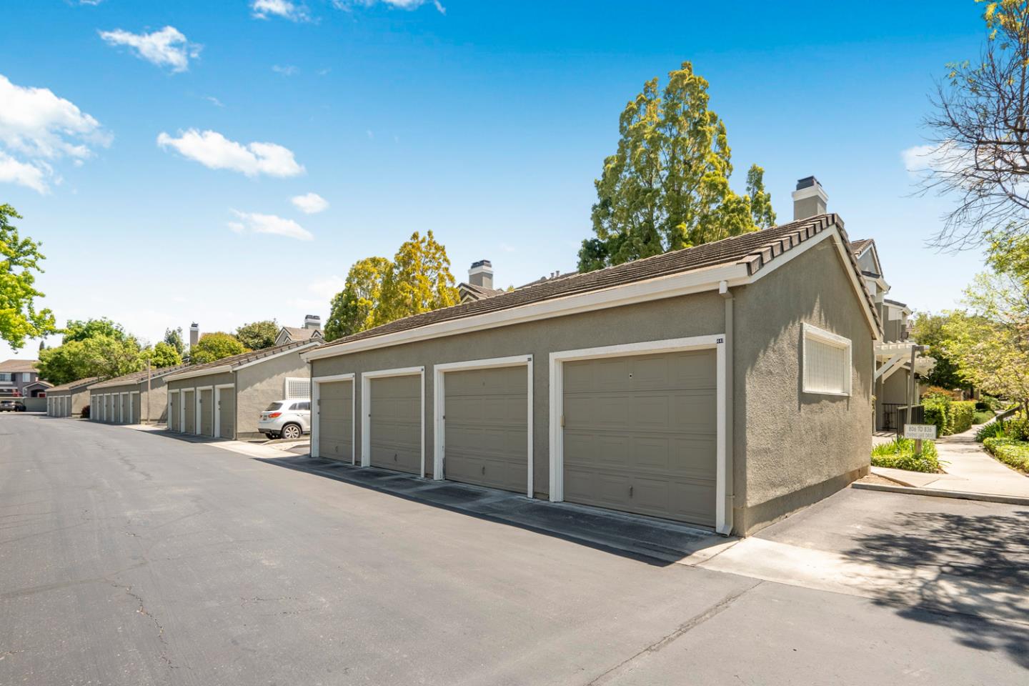 832 Owens Lake Drive