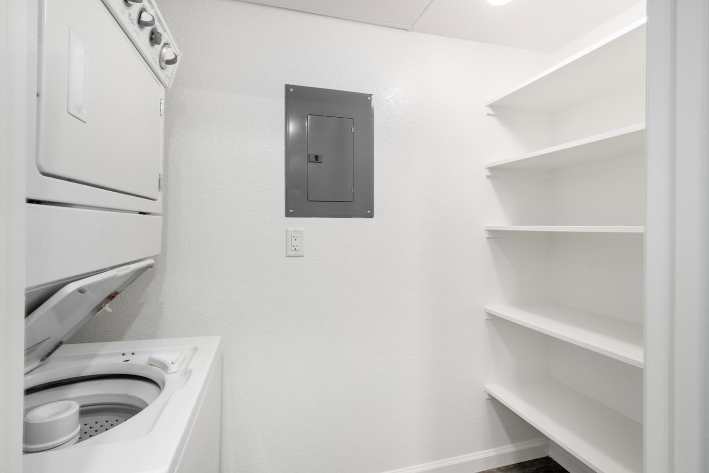 832 Owens Lake Drive