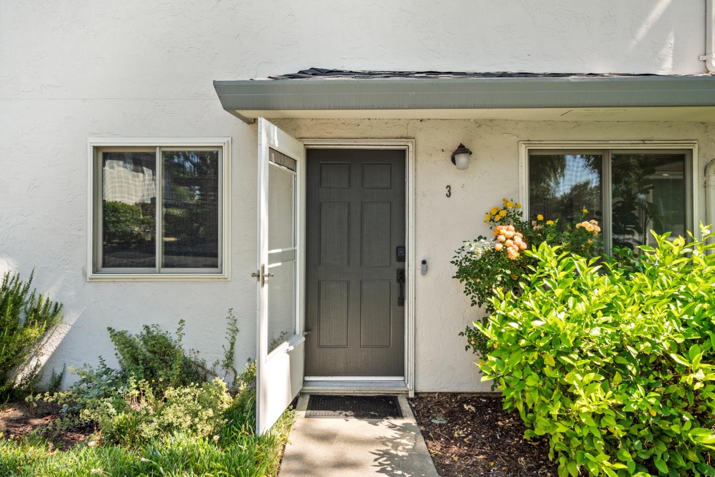 305 North 2nd Street 3