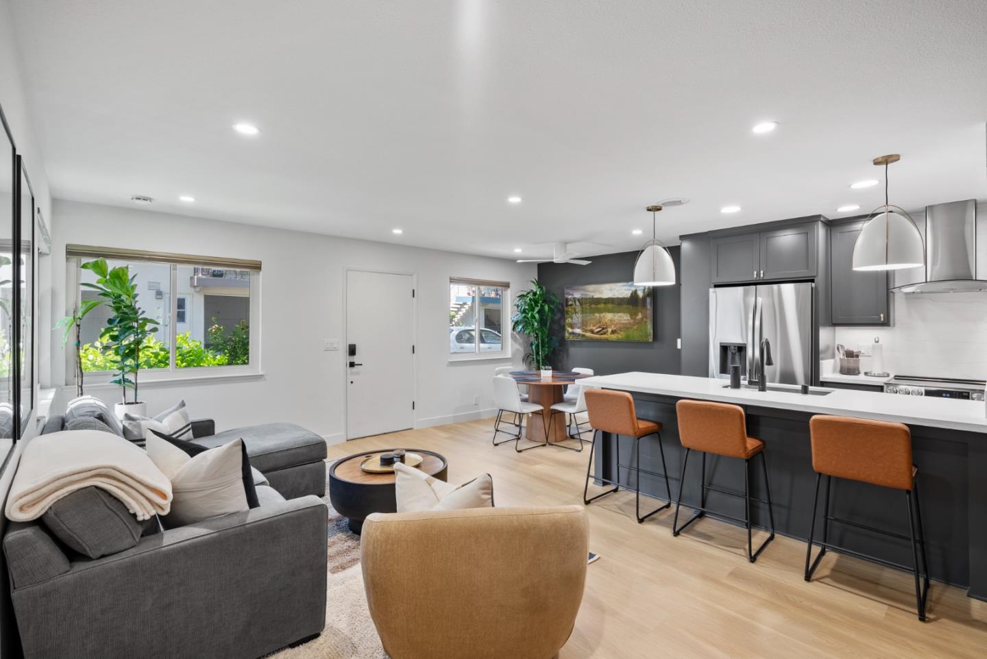 305 North 2nd Street 3