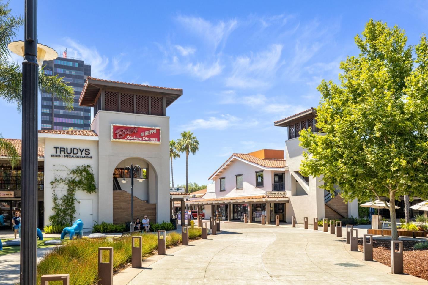 305 North 2nd Street 3