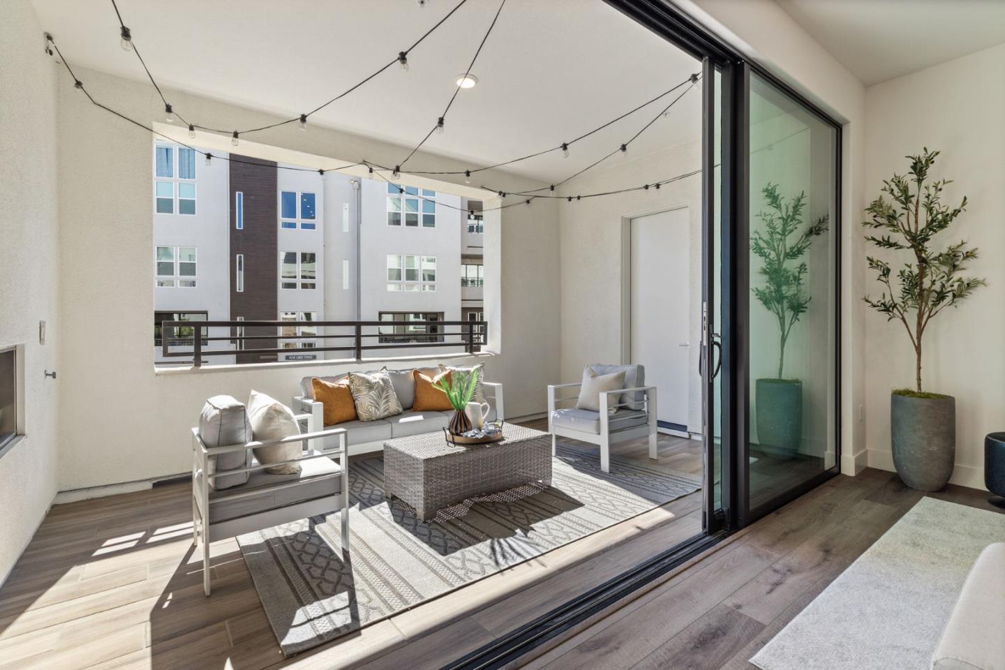 45339 Prism Terrace Way 102