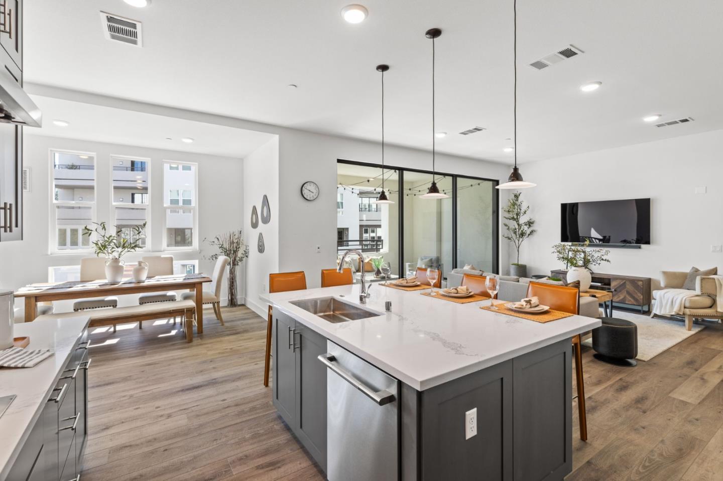 45339 Prism Terrace Way 102