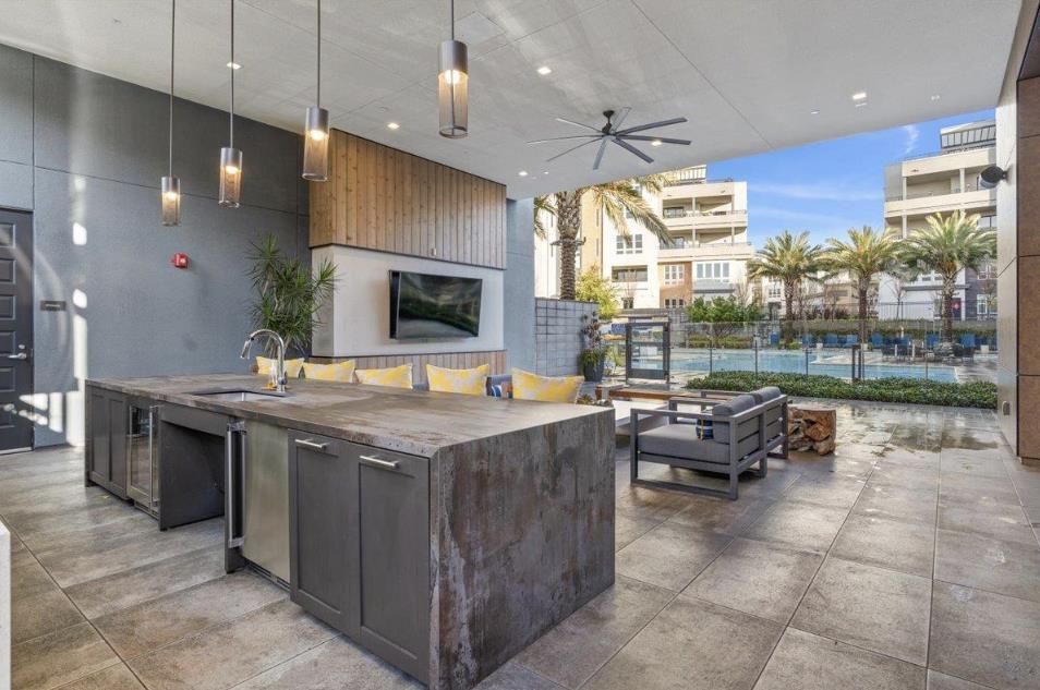 45339 Prism Terrace Way 102