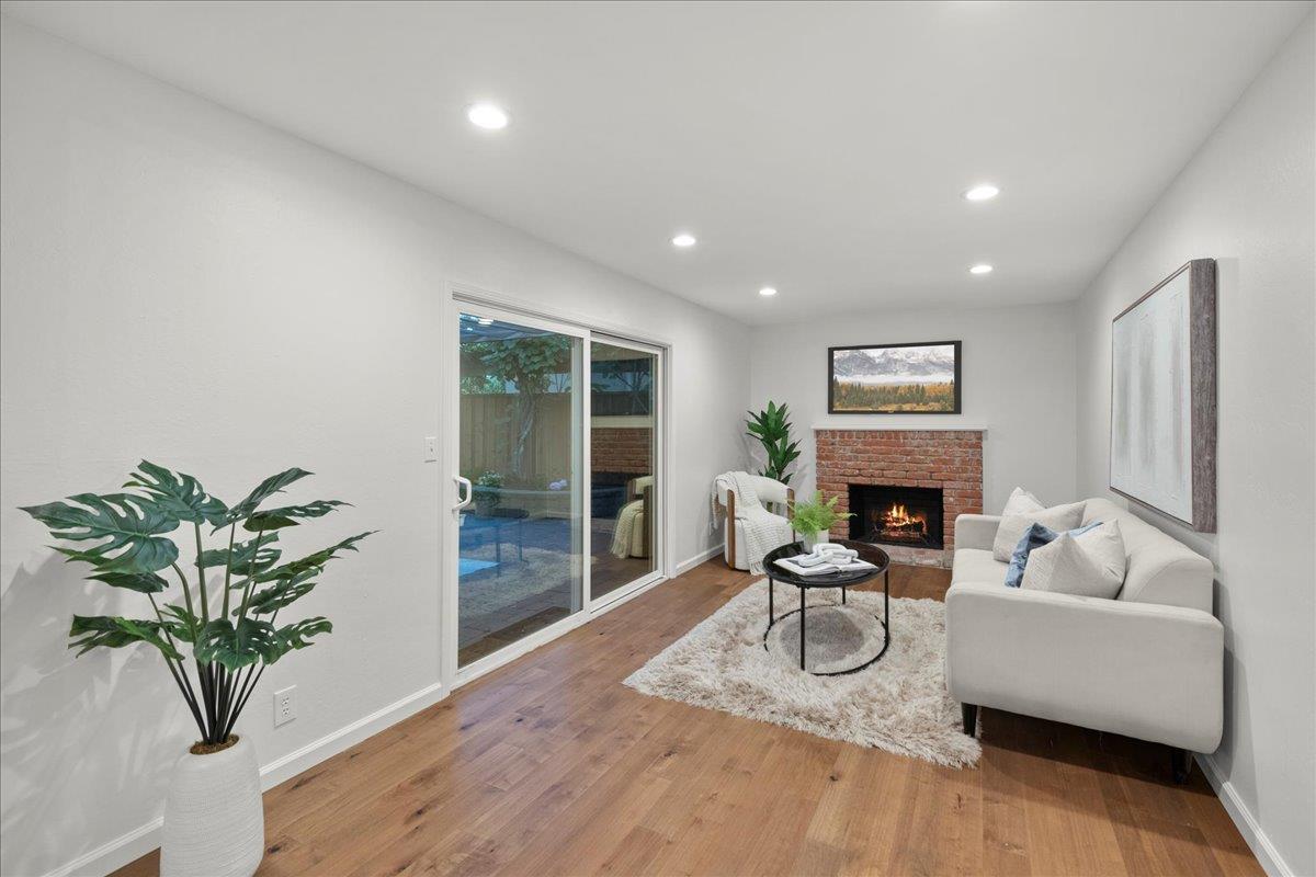 1234 Colleen Way