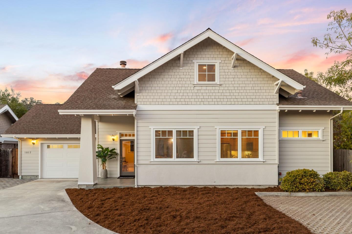 1017 Morrissey Boulevard