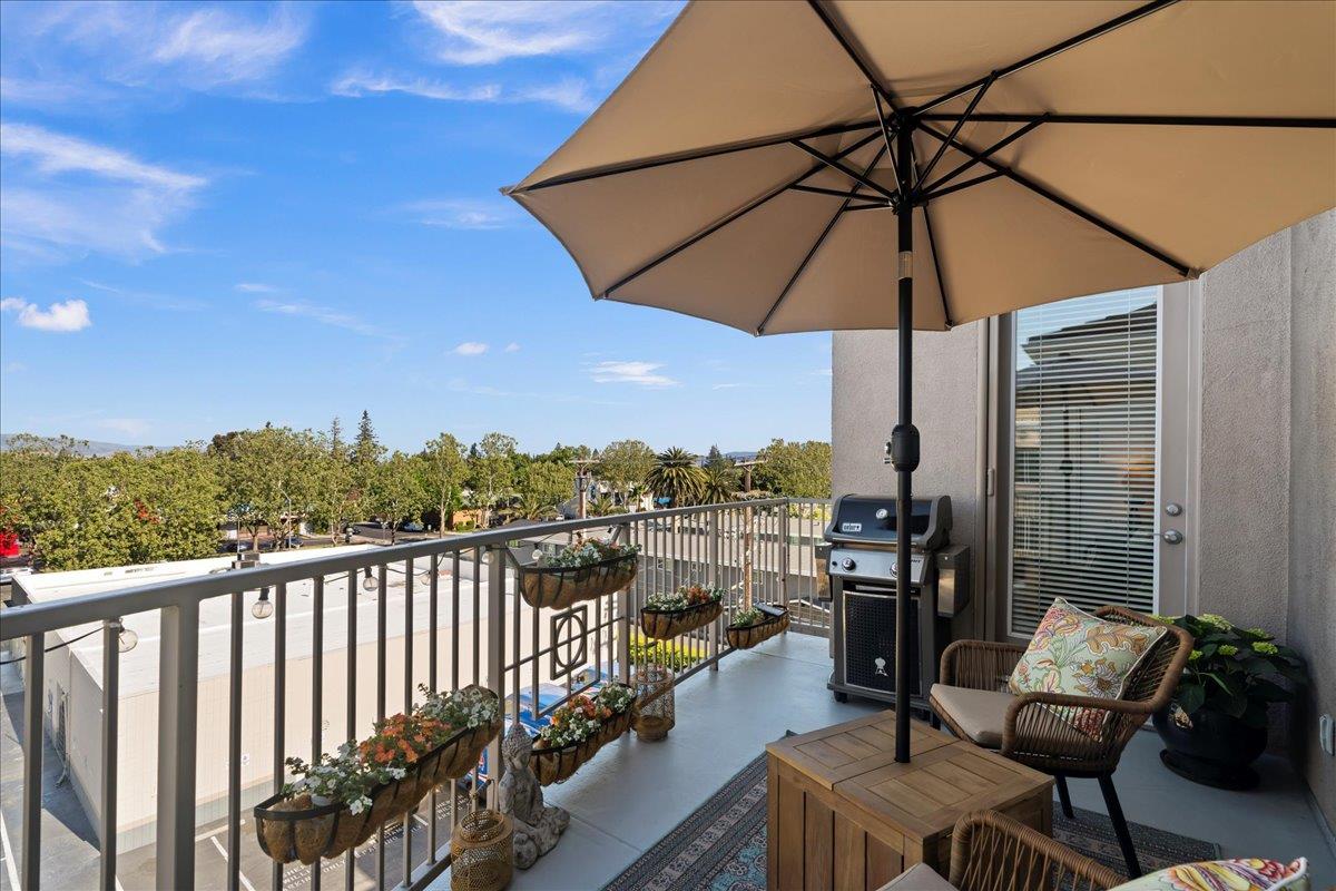 912 Campisi Way 414