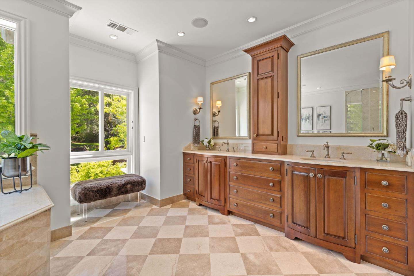 16541 Cypress Way