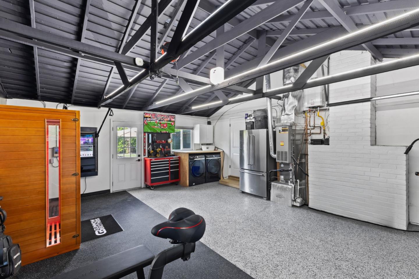 1177 Mcbain Avenue