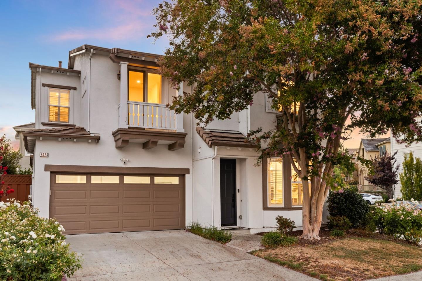 2025 Woodglen Drive