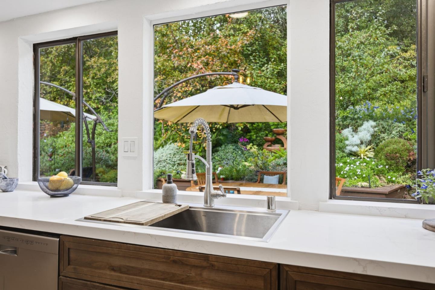 15098 Elm Park Park