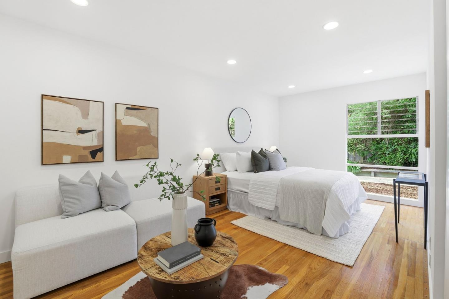 1145 Little John Way