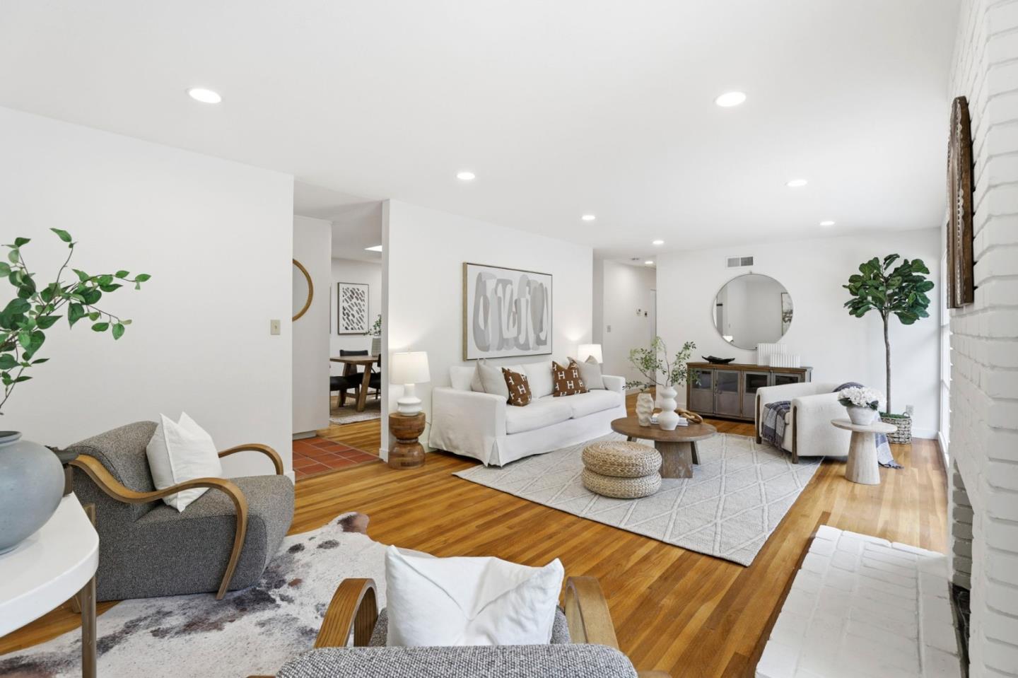 1145 Little John Way