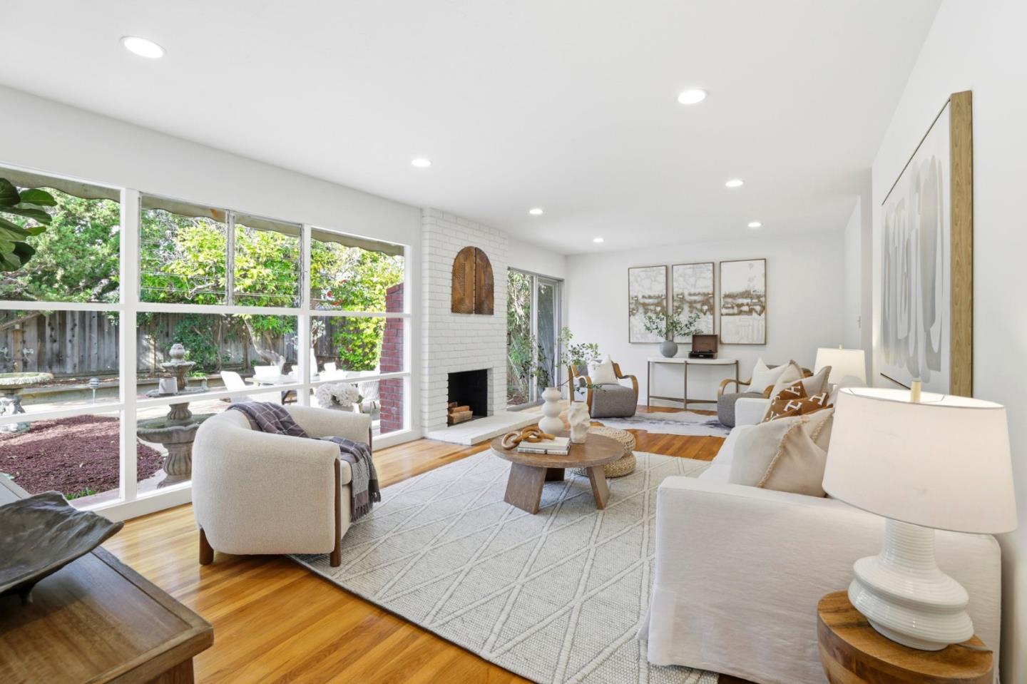 1145 Little John Way