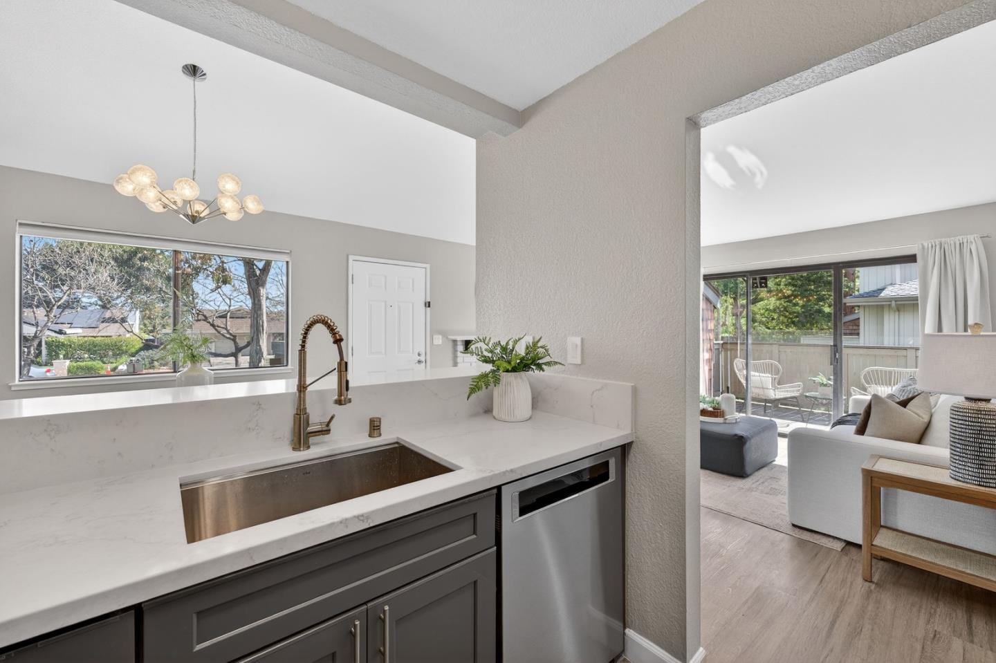 2012 La Terrace Circle