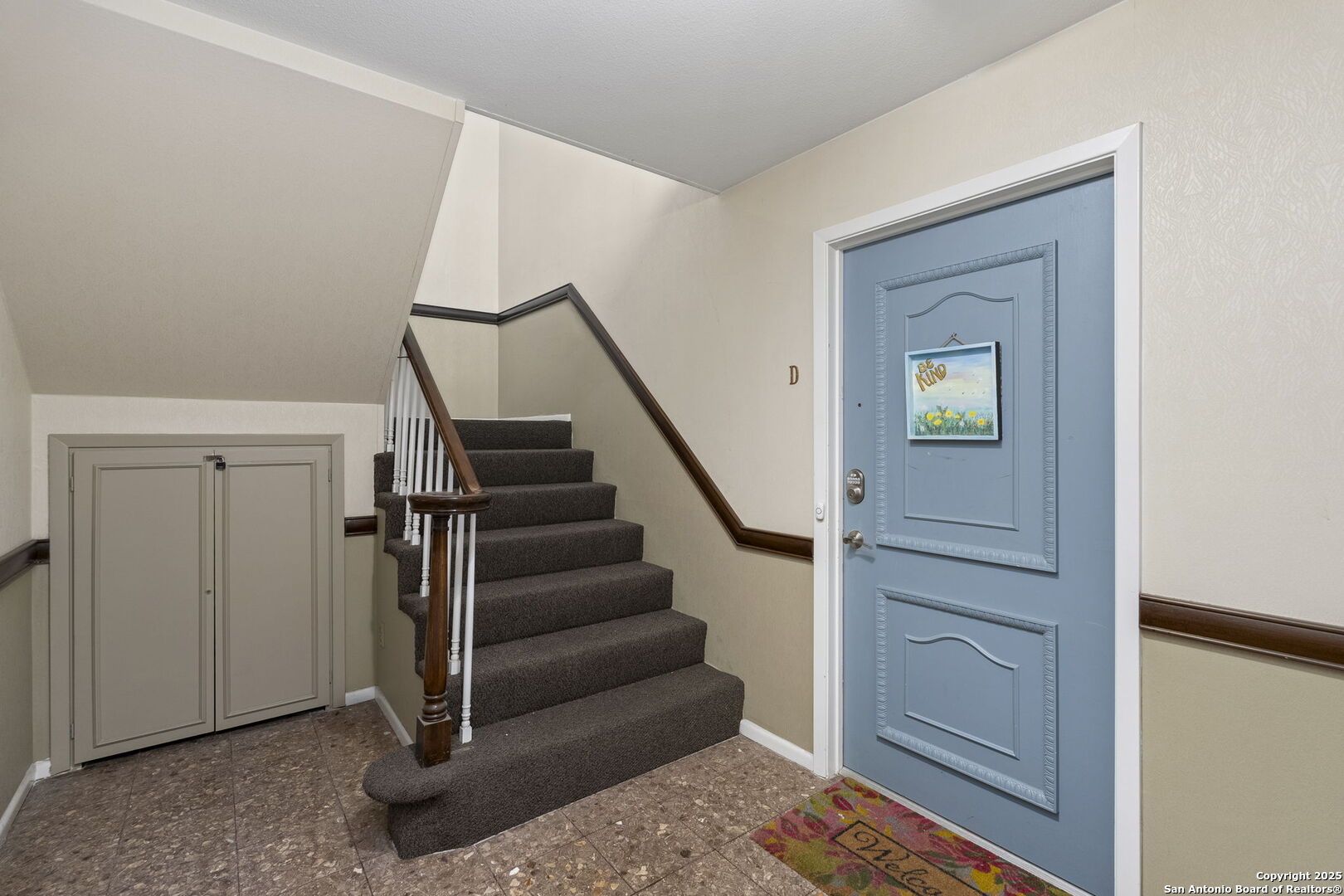 8033 N NEW BRAUNFELS AVENUE 400 D