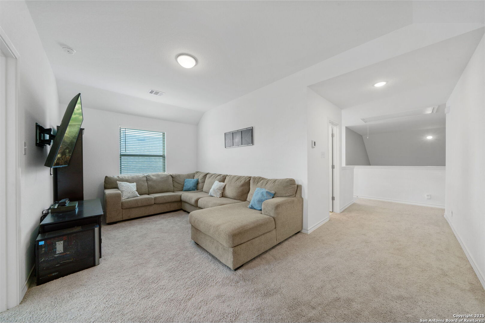 1524 LEEDS PARK