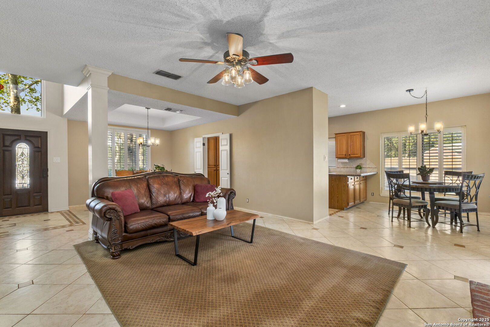 19502 Encino Bow