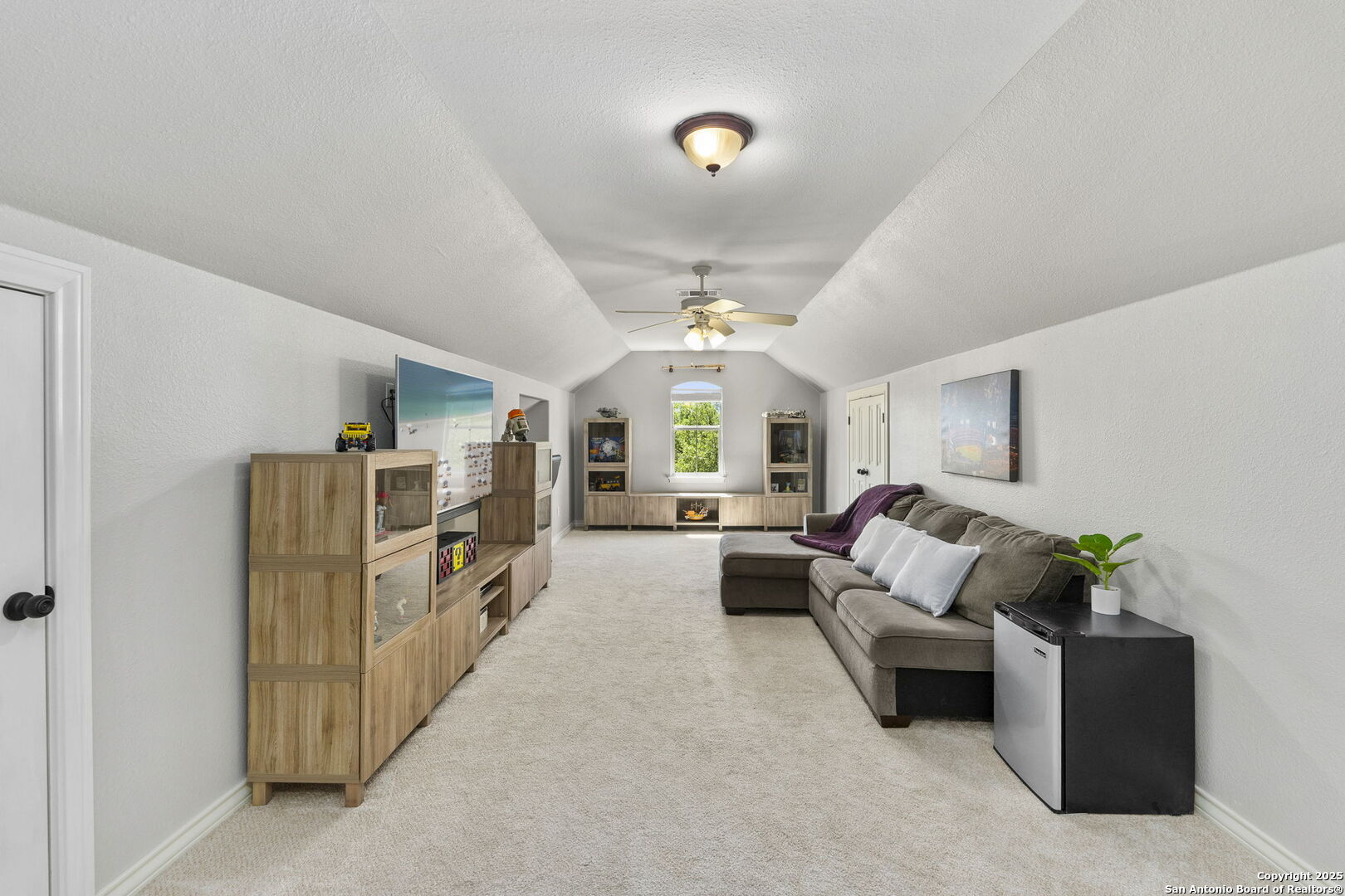 915 Foxton