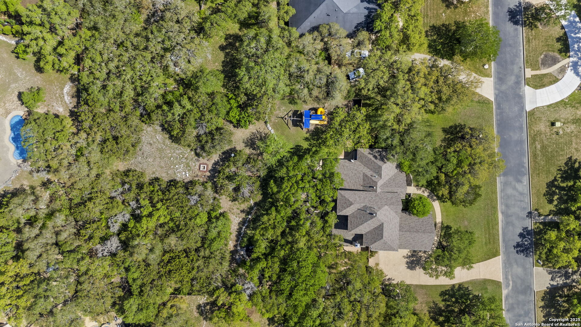 915 Foxton