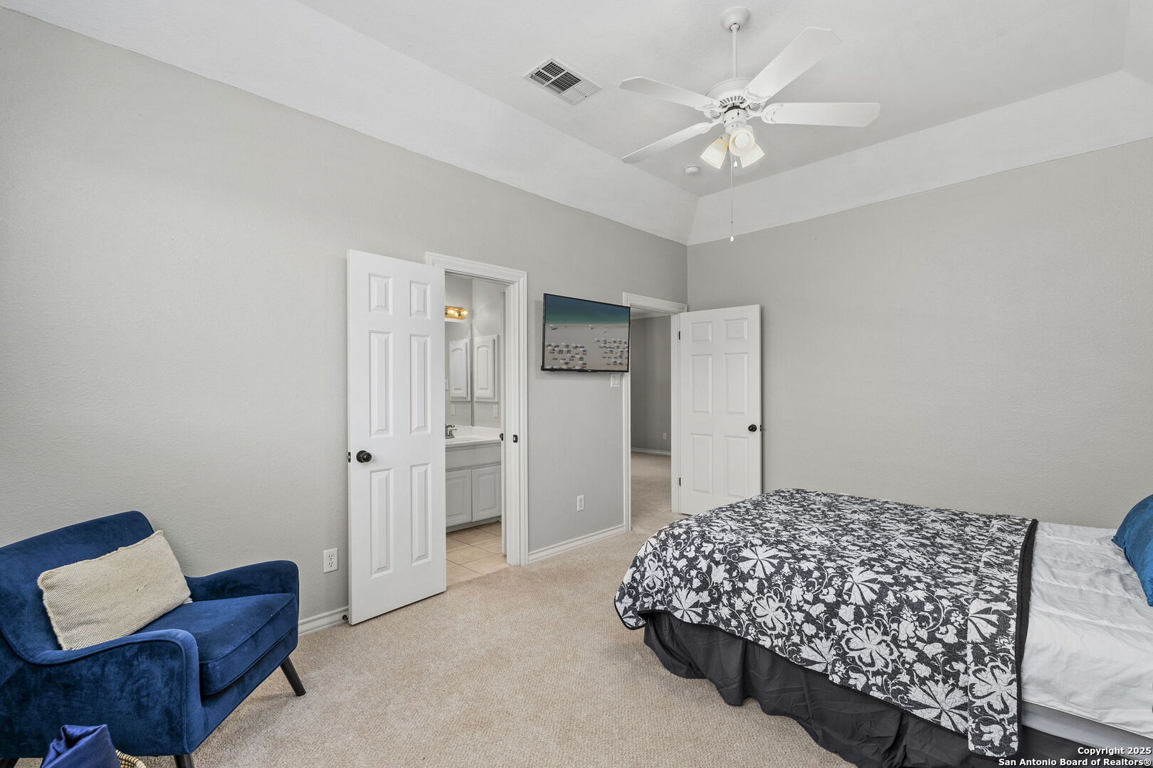 915 Foxton