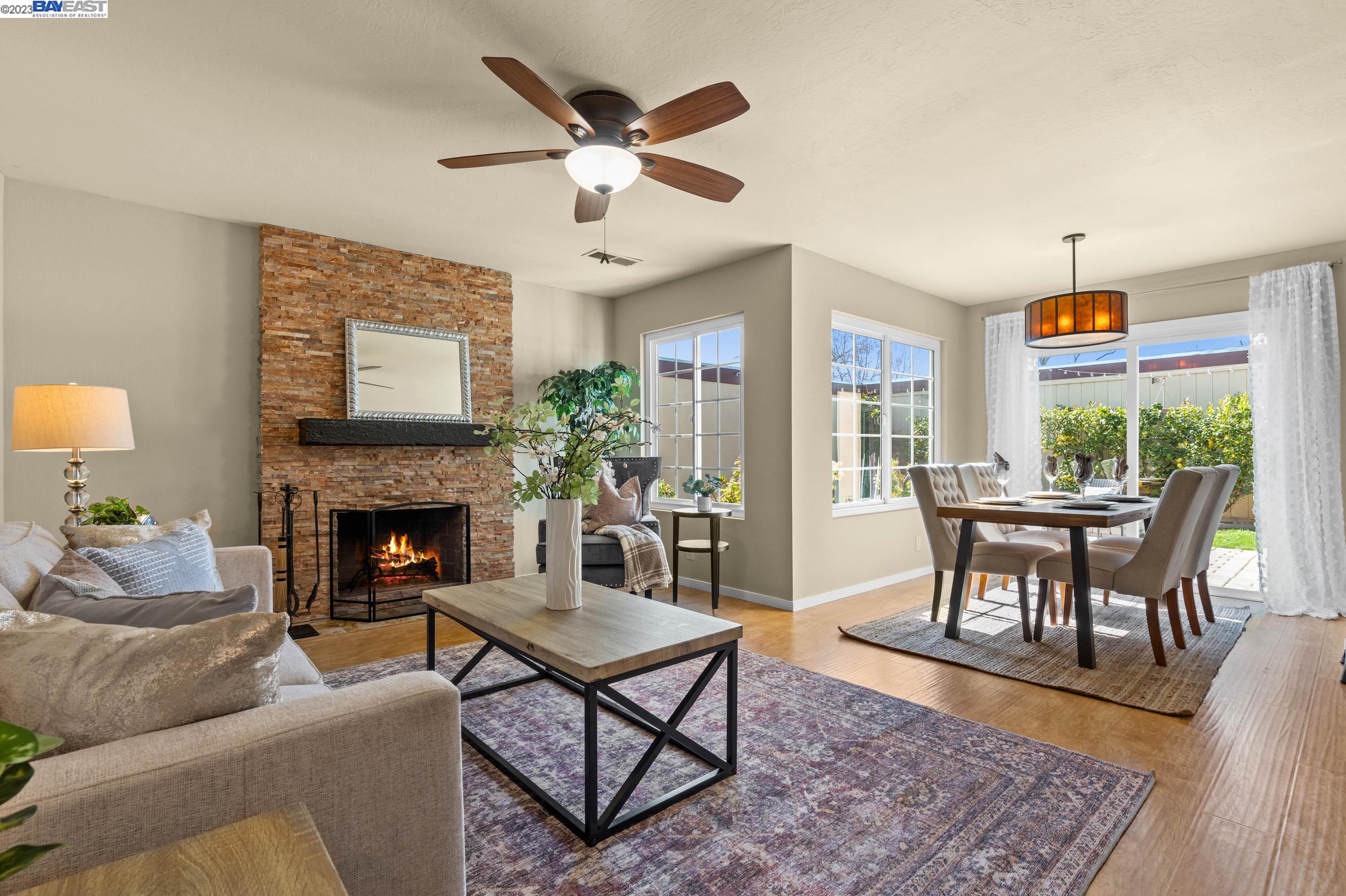 5563 Tait Ct