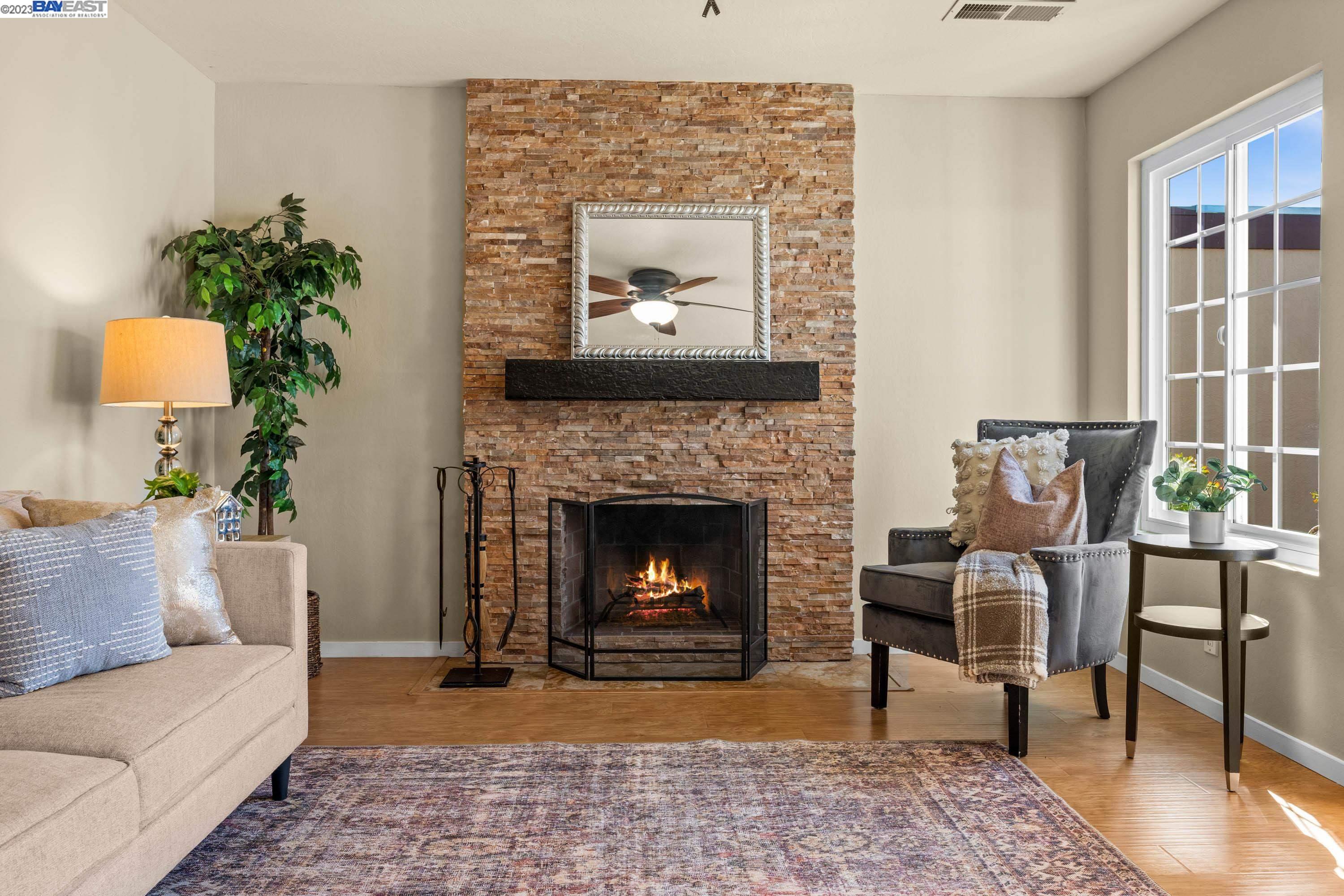 5563 Tait Ct