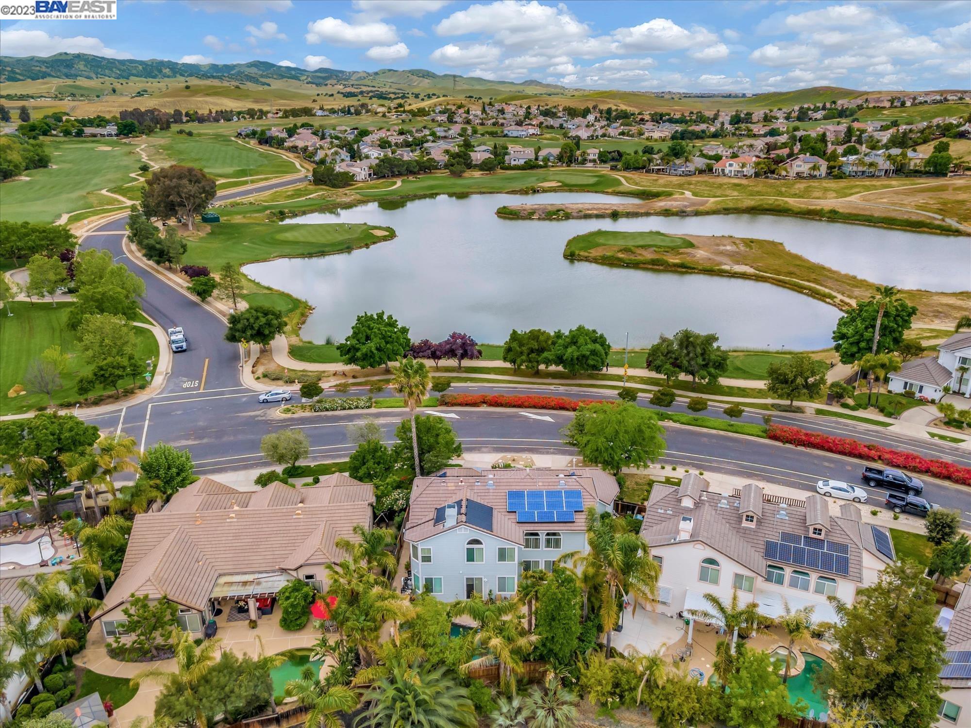 24 E Country Club Dr