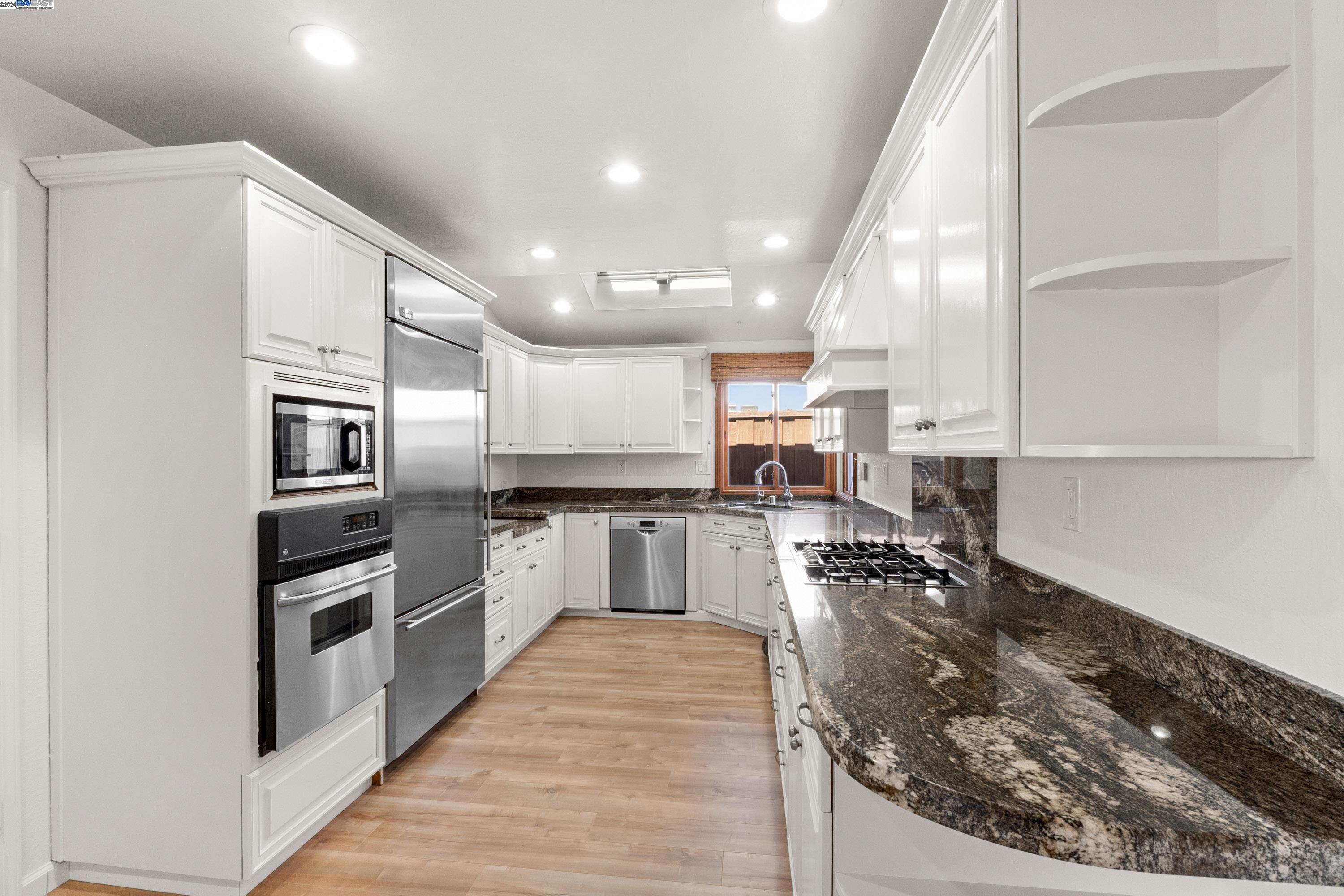 5238 Brophy Dr